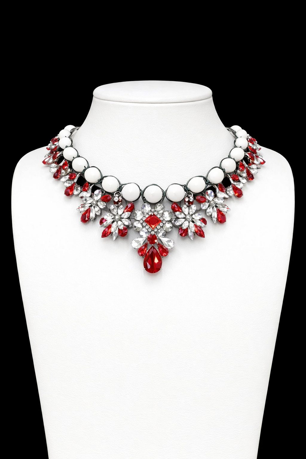 Red & White Bead Necklace - Image 2
