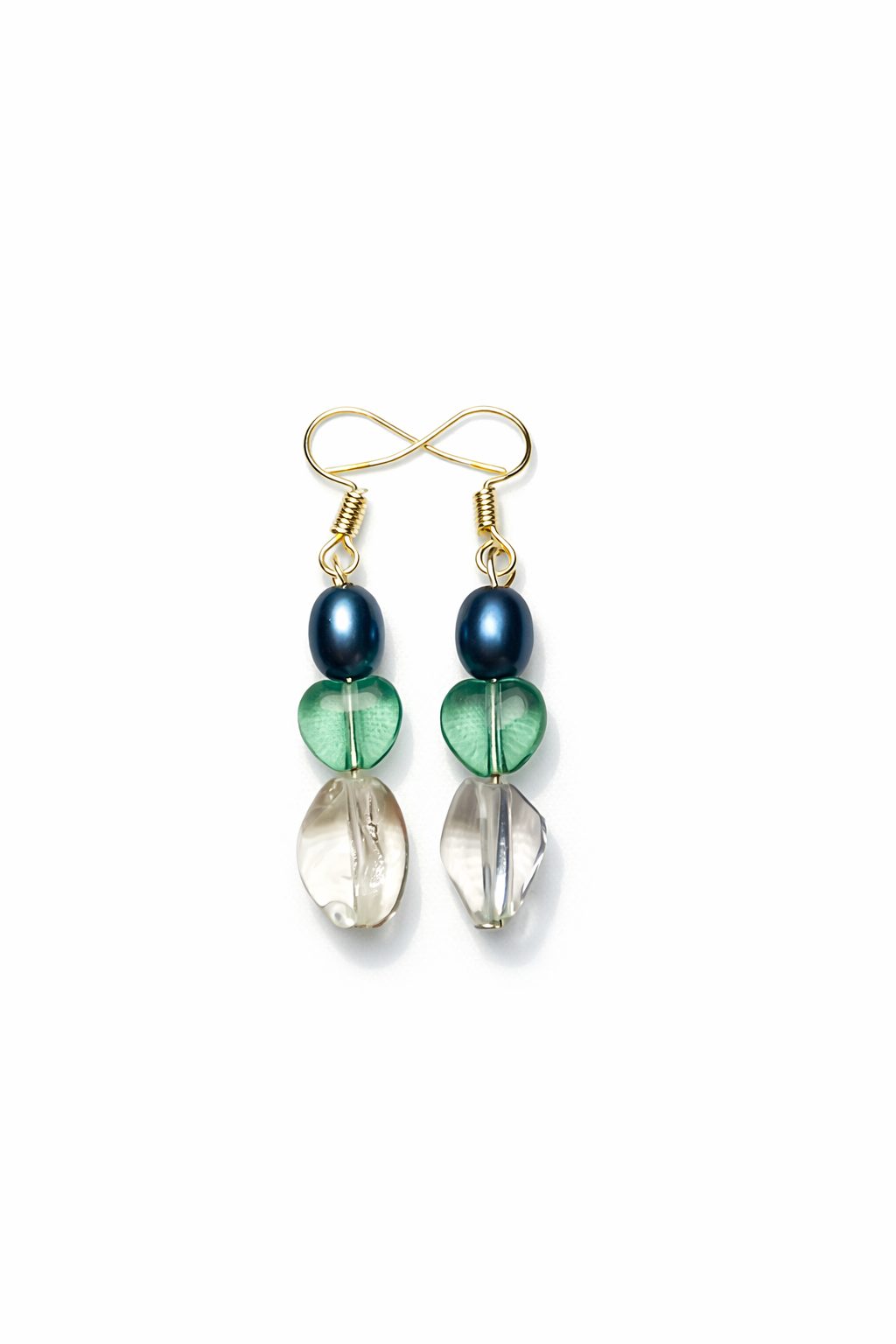 Romantic Green Glass Heart Dangle Earrings - Image 3